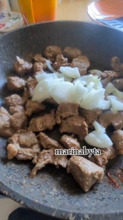 Нежная, сосна говядина с пастой