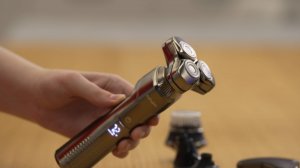 ПЕРВЫЙ ВЗГЛЯД НА ЭЛЕКТРОБРИТВУ KARINGBEE KB-5803
