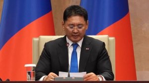 Садыр Жапаров провел переговоры с президентом Монголии