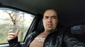 не забывайте смазывать редуктор на триммере бензокосилка кто не знает редуктор, там смазывается