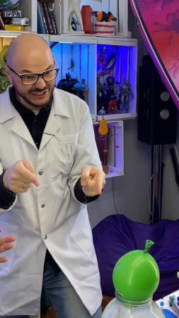попробуй объяснить этот опыт !