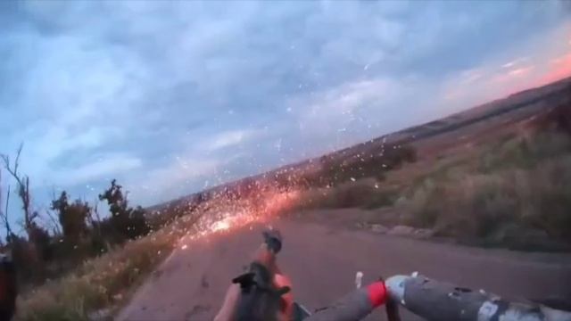 Российские бойцы заметили дрон ВСУ который сидел в засаде для попытки преследования смотреть онлайн