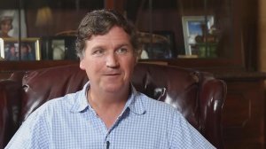 Такер Карлсон: Зеленский относится к гражданам Украины как к рабам