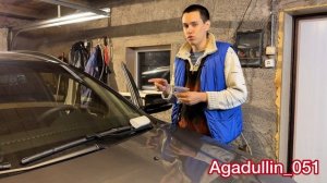 Ставим плавник стиле BMW (расширитель арок), очечник, чехол подлокотника и все на весту. Есть момент