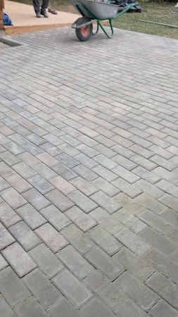 Укладка тротуарной плитки