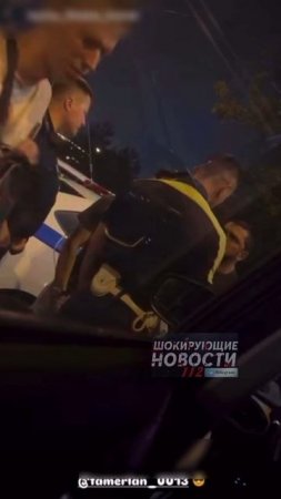 «Давай один на один. Ты за базар ответишь?» — неадекват набросился на сотрудника полиции в Москве. С