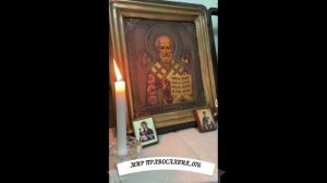 Утренняя молитва, читают монахи