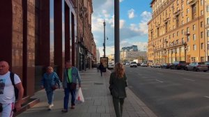 ☀️ Летняя Москва: жара, центр, красивые девушки в дорогих образах на стильной прогулке