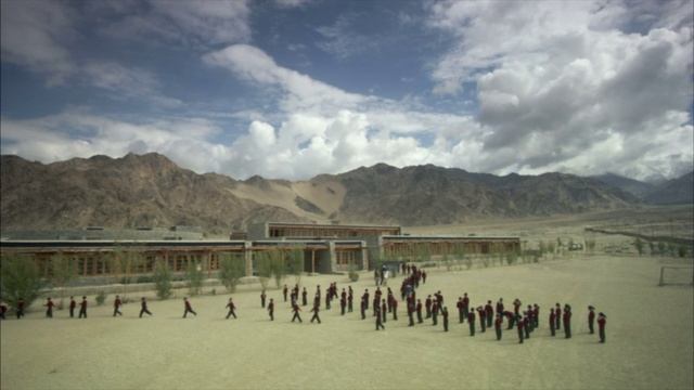 Thk2e_BrE_L2_Unit_02_doc_culture School Different