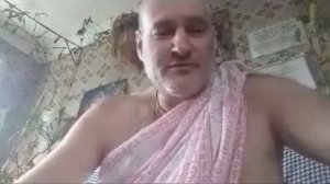 Кого удовлетворять: Кришну или преданных? Лока Павана Гаура д