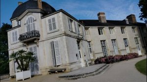 За́мок Шатонёф — крепость