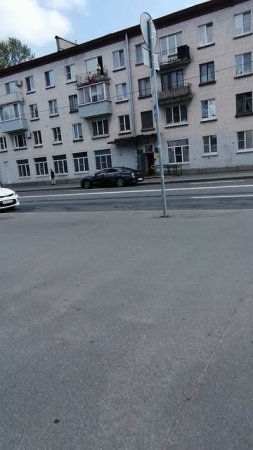 У мясного магазина ул. Гарькавого