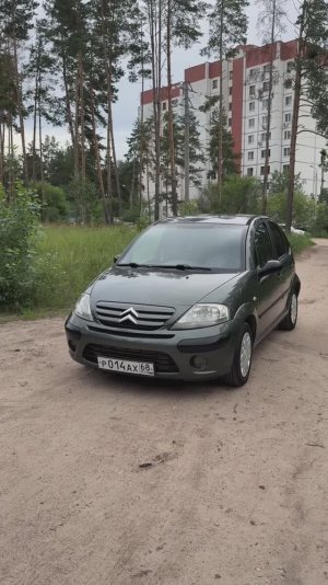 Видеообзор автомобиля Citroen C3 2008 года выпуска.