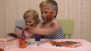 ✿ Рисуем пальчиковыми красками! Фантазии детей нет предела! Полная версия. Funny kids in the paint