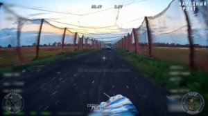 Сеточный коридор ВСУ На видео- оператор КВН работает по очередному пикапу ВСУ. Объективный к...