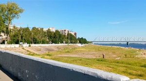 Мой короткий отпуск. Архангельск.Часть 9. Другая часть набережной Северной Двины. Не нашла кудесник