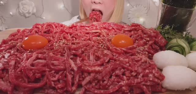 Сырая говядина АСМР смотреть онлайн