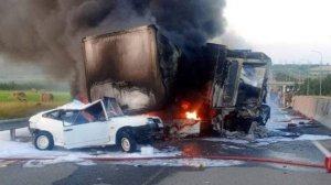 Две машины загорелись после ДТП в Краснодарском крае