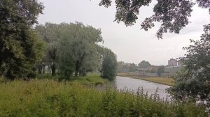 Погода Петербург . 21.07.2025 . 18:09 . +27° . 🌧️