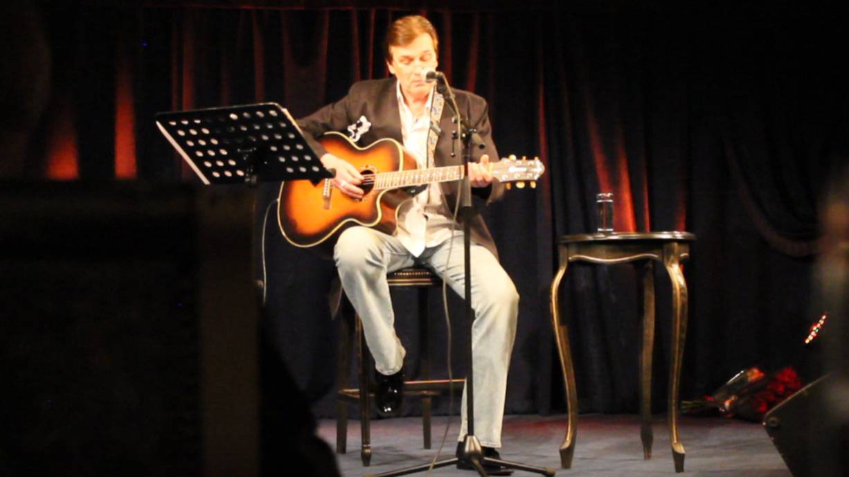 Грубым дается радость. (Ст.: С. Есенин, муз.: И. Карташёв). Игорь Карташёв. (19.06.25г.). смотреть онлайн