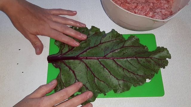 Питаюсь на 3000 руб. День № 1и 2. Борщ со свекольной ботвой и голубцы из свекольной ботвы смотреть онлайн