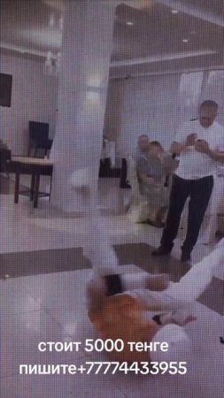Меня зовут Дмитрий я занимаюсь спортивным видом танца Break Dance выступаю на корпоротивах, свадьбах