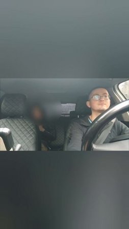 Таксист не отметил, что поездка началась, пассажирка недовольна