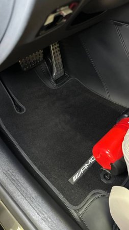 Mercedes-Benz E-класс W214 - пошив комплекта ковров в салон автомобиля