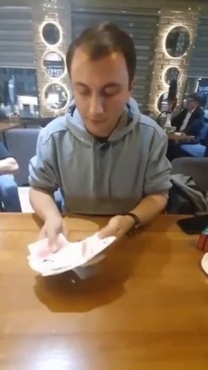 Отличный фокус! смотрите описание