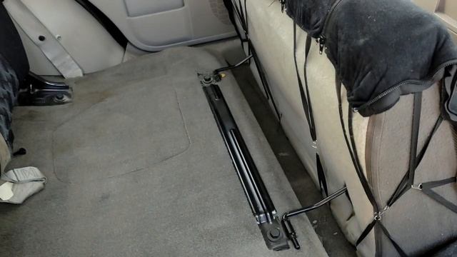 Разбор автомобиля Форд Эскейп для самостоятельной установки авточехлов смотреть онлайн