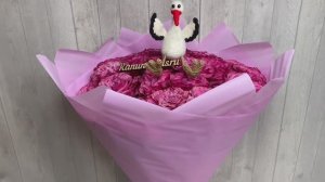 Букет с аистом на выписку девочки