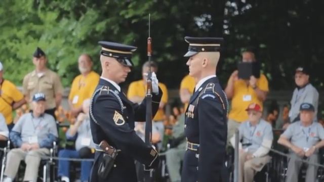Проверка командира караула - Арлингтонское национальное кладбище смотреть онлайн
