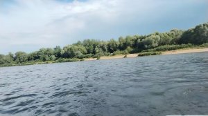 Переплываем Оку на надувной лодке