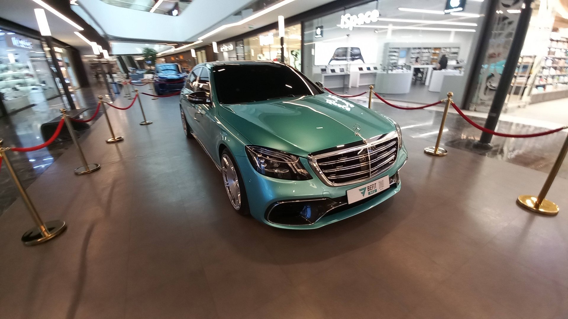 Mercedes-Maybach смотреть онлайн