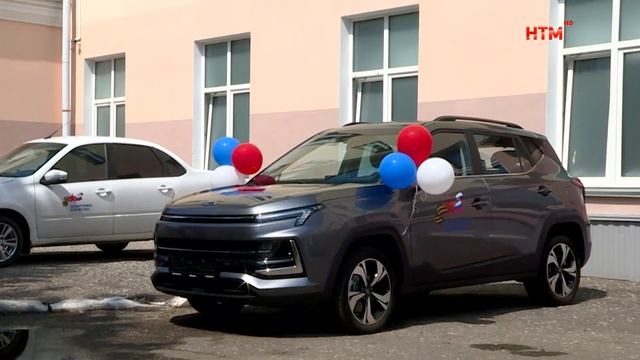 Ветеран спецоперации стал обладателем нового отечественного автомобиля с адаптивным управлением