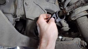 LC200/Замена пыльника рулевой рейки.