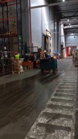 Поставка партии поломоечных машин Wellland FD150 в аренду для большого склада | Часть 4