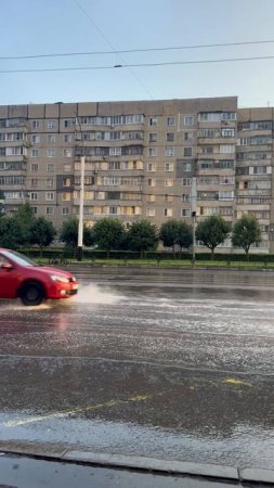 Ливни в Тамбове: летний дождь с грозой и громом