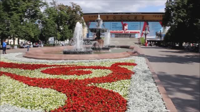 По Москве. Пушкинская и Театральная площади, Александровский сад.