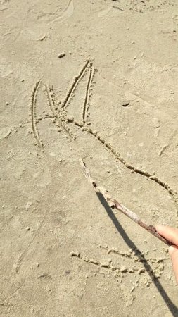 Рисуем пони единорожку Пинки-пай на песке. МК для детей