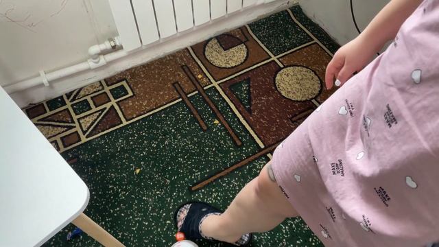 Я ВЕРНУЛАСЬ. СТУЛ ТРАНСФОРМЕР КУЗЯ. МОТИВАЦИЯ НА УБОРКУ. НЕДЕЛЮ СИДЕЛИ БЕЗ СВЕТА, ОТОПЛЕНИЯ И ВОДЫ. смотреть онлайн