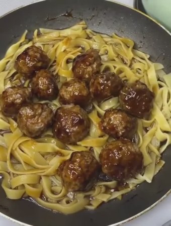Фетучини с фрикадельками 🍝