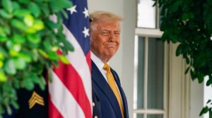 Спорно: в США подвели итоги шести месяцев президентства Трампа