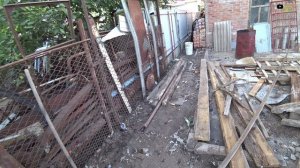 ОСВОБОЖДАЮ ДВОР ОТ СТАРЬЯ НЕ ПОНИМАЮ КАК ЭТО ТУТ ОКАЗАЛОСЬ КОТОВЛЮСЬ ПРИНИМАТЬ ГОСТЕЙ