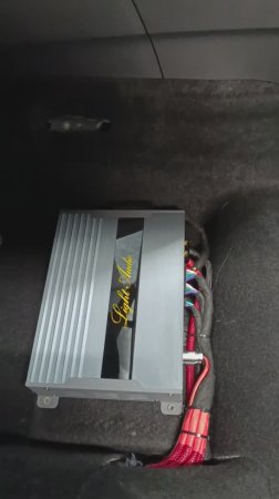 Установка качественного автозвука и шумоизоляция дверей в Jetta VS5
