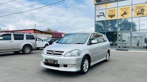 Toyota Ipsum, 2003 год в