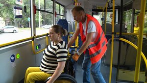 В Ставрополе люди с ОВЗ проверили троллейбусы на доступность