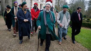 БУДЬТЕ НА ИСТИКАМЕ, КАК ПРИКАЗАНО