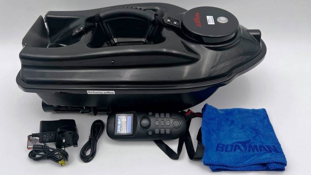 Кораблик для закорма Boatman Actor GPS