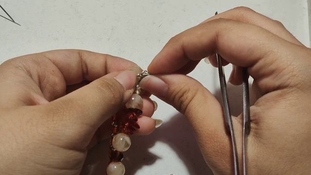 процесс создания ожерелья